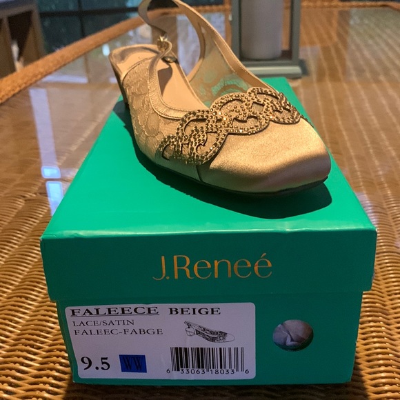 J Renee Faleece Lace/Satin Shoes - Picture 1 of 7